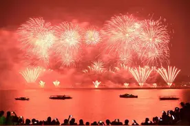 牛气冲天，春节撒花图片