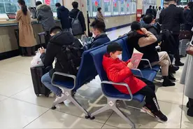 第一次坐高铁回家过年：曾经千辛万苦，如今一路顺风图片