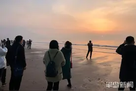 青岛这个小海岛，坐船回码头只要40分钟，干了15年警察的他却有10年除夕没回家…图片
