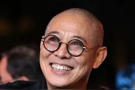 被传患骨癌病逝？李连杰新年晒照辟谣图片