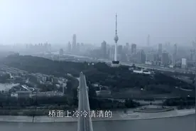 #兵哥哥的新春Vlog# “武汉，拉勾，我会一直守护你”
