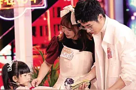 齐聚《天天向上》历届超女、快男携家人“回娘家”图片