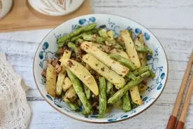 学会这样做干煸土豆豆角秒变大厨图片