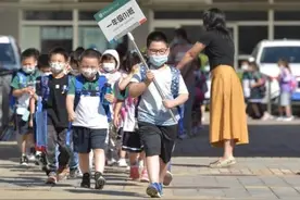最新！全国各地开学时间陆续确定图片