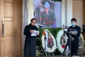 悼别杨在葆：秦怡、牛犇敬送花圈，上影人要完成他的遗愿图片