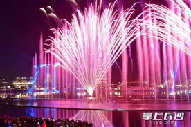 长沙人最爱俏！新春美容美发消费排全国第一；听说电影催泪，男子买了一提纸｜早安湖南图片