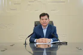 张近东谈苏宁战略：收缩战线，中路开团图片