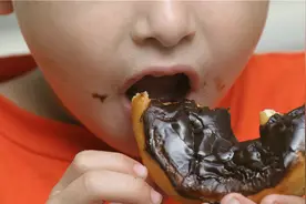 又馋又懒的人该怎么减肥呢？视频封面
