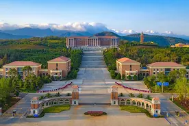 云南大学发力引进海外青年人才，满足条件者可获200万房补图片