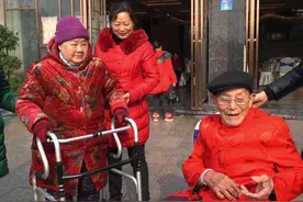 四川彭山大爷99岁生日，91岁妹妹赶来祝寿！外孙女讲述外公长寿秘诀图片
