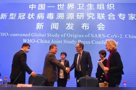 西方媒体想用他妖魔化中国，如今却被他亲自打脸图片