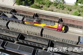 保障春运期间电力供应 开年来西安西站累计装运8.7万车煤炭图片