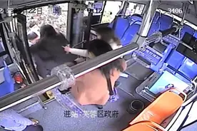 温暖长沙！女子突发疾病，公交司机将她背进医院，两名女乘客主动留下照顾她图片
