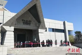 《唐宫夜宴》带“火”文物 游客争相打卡河南博物院图片