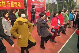 这个动作坚持9秒以上，证明你还年轻！每天1分钟，健脑防中风图片