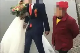 一对新人拍婚纱照，老人“抢镜”强讨红包，警方：行拘图片