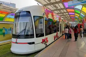 广州有轨电车“最美7.7公里”成流动风景线图片