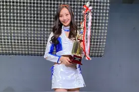 2021年日本最新赛车女王出炉，今年的冠军竟然是F罩杯的中日混血美人图片