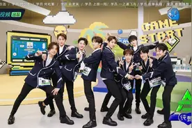 虞书欣和郑乃馨的初春学姐妆也太甜了！男团瞬间不香了图片