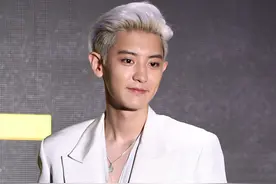 EXO朴灿烈将于3月底服兵役，成组合第五位入伍成员图片