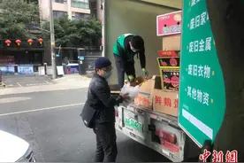 青年海归硕士转行收废品引热议，本人回应：看好产业前景图片