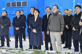 吴桂英深入三安长沙第三代半导体产业园项目现场办公图片
