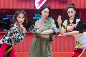 杨丞琳苏运莹曾黎踢馆《乘风破浪》张柏芝那英牵手成功图片
