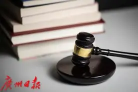 已被国外名校录取，毕业聚餐后的一个选择，让18岁的他后悔莫及图片