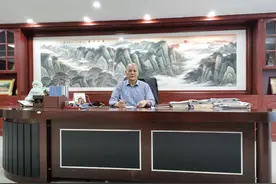 饮水思源情系教育 黄少波事业有成后回报家乡回馈社会图片