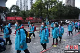 重庆市中小学幼儿园全面开学行课图片