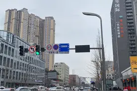 成都一环路“多杆合一”上新！有5G基站，还带LED显示屏图片