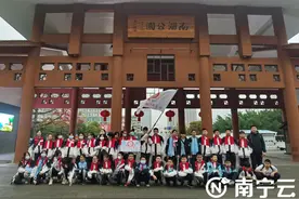 南宁市天桃实验学校东葛校区：缅怀先烈弘扬革命精神 强健身体传承红色基因图片