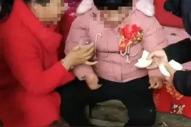 河南智障女孩嫁给老男人引争议 男方：她生活不能自理，我希望有个孩子图片