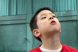 杜江晒儿子照片称“小李现”，网友打趣：你儿子像李现？这不应该……图片