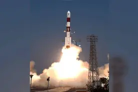 印度首次为巴西发射卫星图片