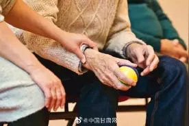 甘肃基础养老金最低标准达到每人每月113元图片