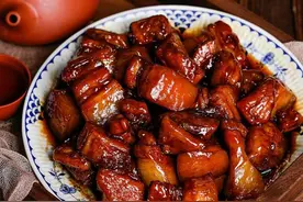 红烧肉（不焯水，不放油，不放盐，肉嫩软烂的做法）图片