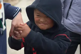 解约之后，“小马云”做回范小勤图片