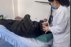 许昌杨先生感觉天旋地转，医生说他耳朵里长了石头？图片