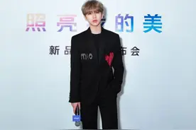 蔡徐坤称享受属于自己的创作时间 新专辑将发布图片