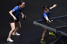 乒乓球——多哈WTT挑战赛：石川佳纯/平野美宇晋级女双四强图片