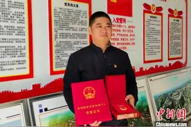 “全国脱贫攻坚先进个人”云鹏：让老百姓换种方式过日子图片