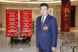 张志勇代表：中小学教师业绩奖励不应与升学率挂钩图片