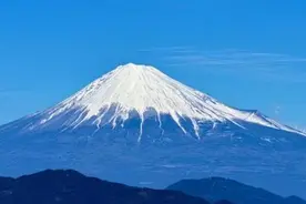 让人挪不开眼！日本富士山的四季美景 绝美风光一览图片