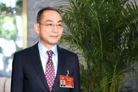 聚焦两会｜全国政协委员、中联重科董事长詹纯新：用工业思维做工业互联网图片