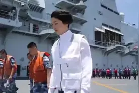 辽宁舰女士官长谈航母战力发展视频封面