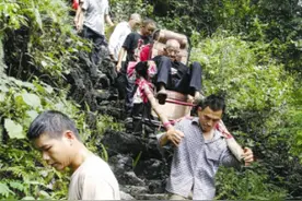 91岁老人，50年来首次下山，如今生活大变样图片