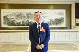 全国人大代表种衍民：建议将人工成本纳入增值税抵扣范围图片