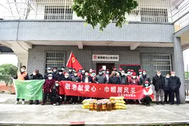 江永：别样“三八”节 敬老院里情意浓图片