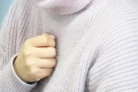 总在凌晨醒来，再无睡意，可能是疾病的征兆图片